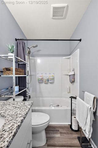 51336 Times Square Drive, Shelby Charter Township, MI 48315