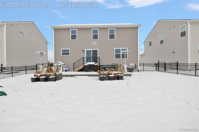 51336 Times Square Drive, Shelby Charter Township, MI 48315