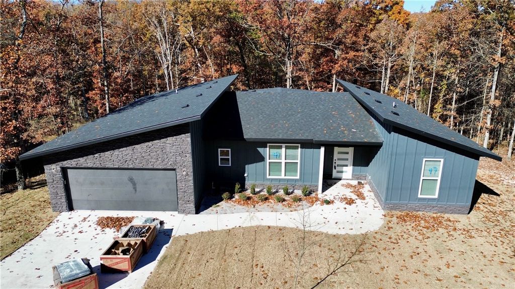 47 Glasgow Drive, Bella Vista, AR 72715