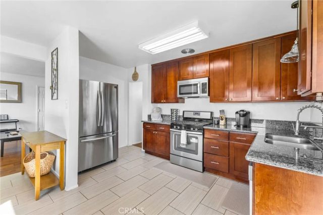 651 W King, Banning, CA 92220