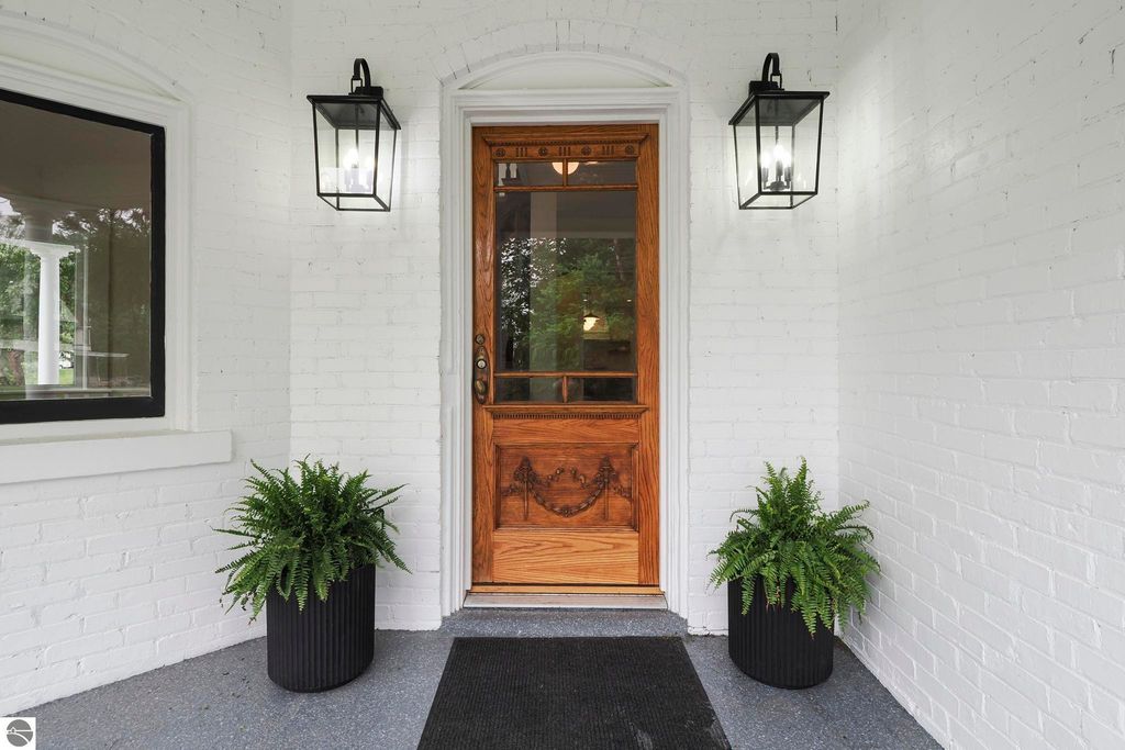 Image 2 of property listing at 503 N Bridge Street, Bellaire, MI 49615