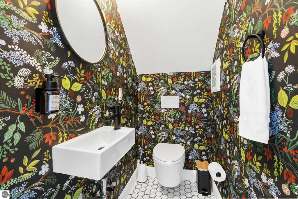 Image 34 of property listing at 503 N Bridge Street, Bellaire, MI 49615