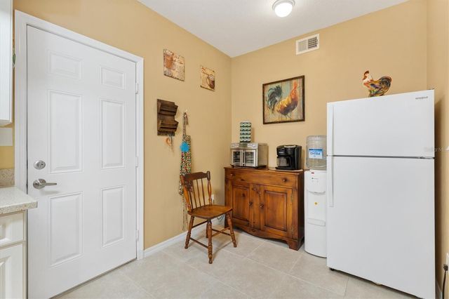 5415 ADMIRAL WAY H5-102, Oxford, FL 34484