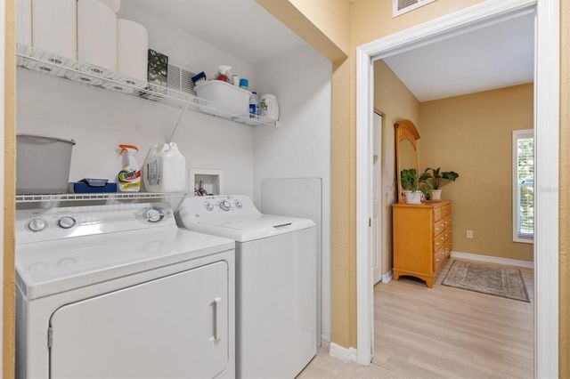 5415 ADMIRAL WAY H5-102, Oxford, FL 34484