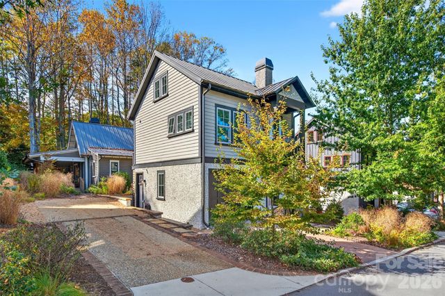 9 Fay Jones Lane, Black Mountain, NC 28711