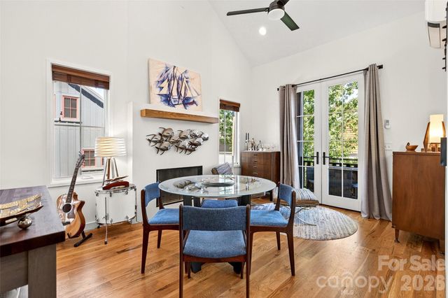 9 Fay Jones Lane, Black Mountain, NC 28711