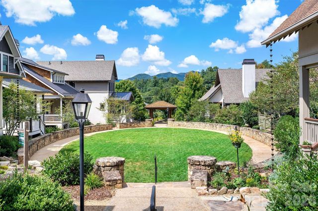 9 Fay Jones Lane, Black Mountain, NC 28711