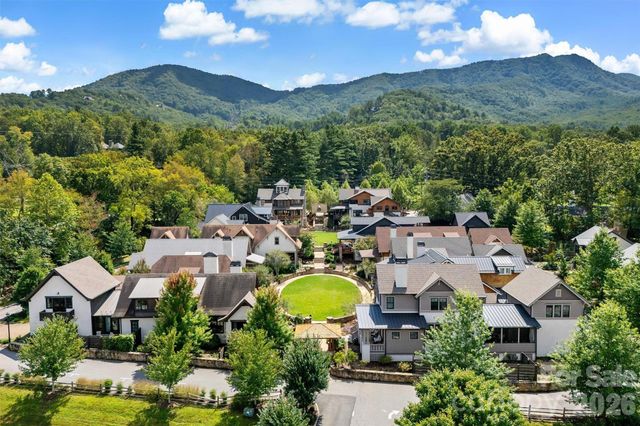 9 Fay Jones Lane, Black Mountain, NC 28711