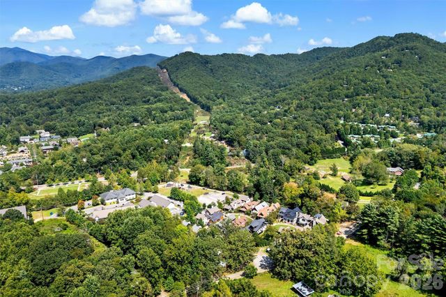 9 Fay Jones Lane, Black Mountain, NC 28711