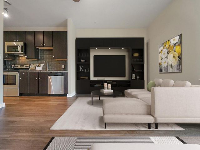 1900 Barton Springs RD 4013, Austin, TX 78704