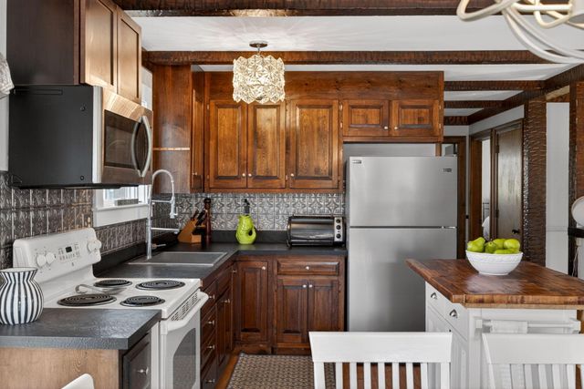 47 Flying Dragon Road, Brewster, MA 02631