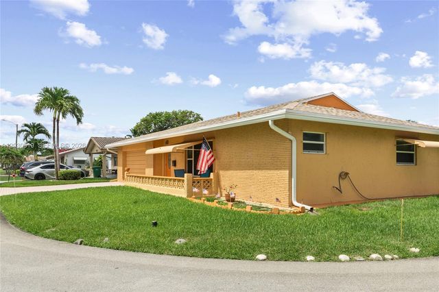 7617 NW 66th Ter, Tamarac, FL 33321