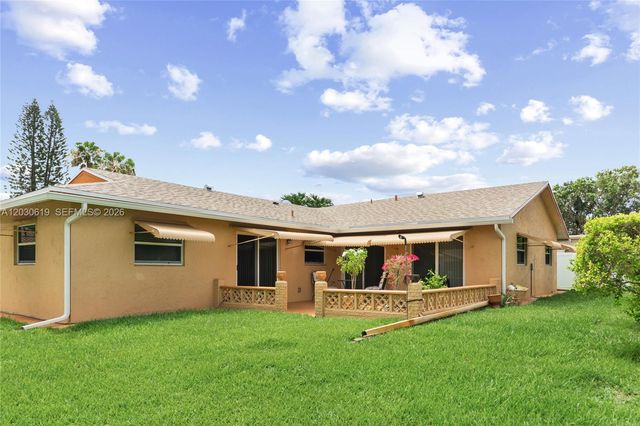 7617 NW 66th Ter, Tamarac, FL 33321