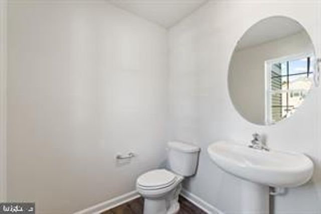 397 GATEHOUSE PL, Charles Town, WV 25414