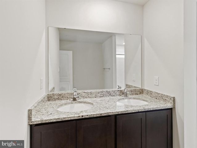 397 GATEHOUSE PL, Charles Town, WV 25414