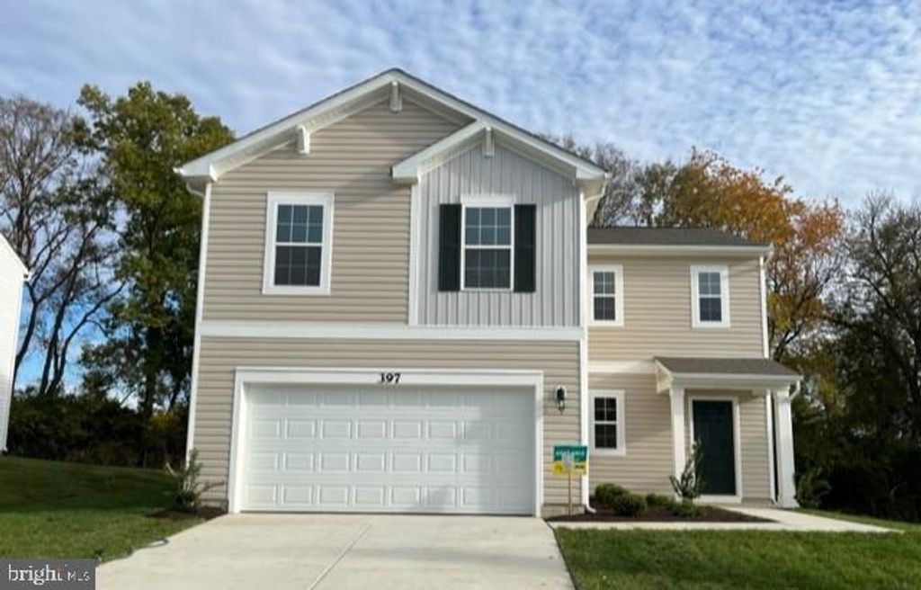 397 GATEHOUSE PL, Charles Town, WV 25414