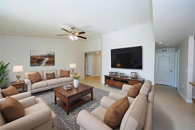 1617 ORNE STREET, Mascotte, FL 34753