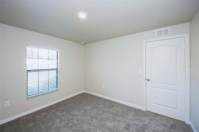 1617 ORNE STREET, Mascotte, FL 34753