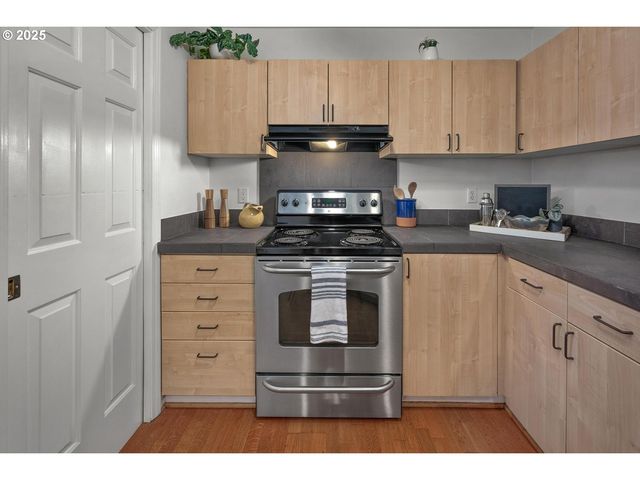1535 Sw CLAY St 238, Portland, OR 97201