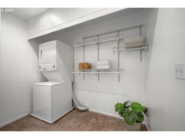 1535 Sw CLAY St 238, Portland, OR 97201