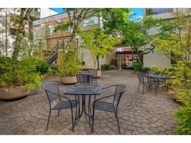 1535 Sw CLAY St 238, Portland, OR 97201
