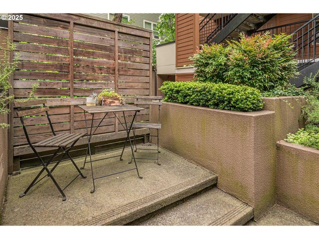 1535 Sw CLAY St 238, Portland, OR 97201