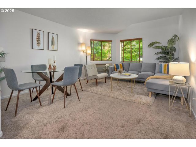 1535 Sw CLAY St 238, Portland, OR 97201