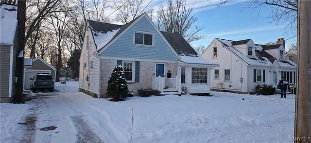 38 Martha Place, Hamburg, NY 14075