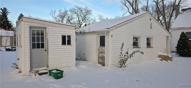 38 Martha Place, Hamburg, NY 14075