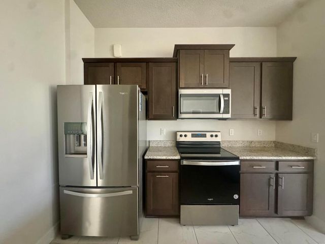 8529 Waterstone Boulevard, Fort Pierce, FL 34951