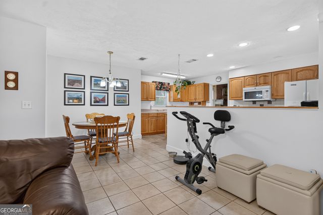 201 Moccasin Trail, Lagrange, GA 30241