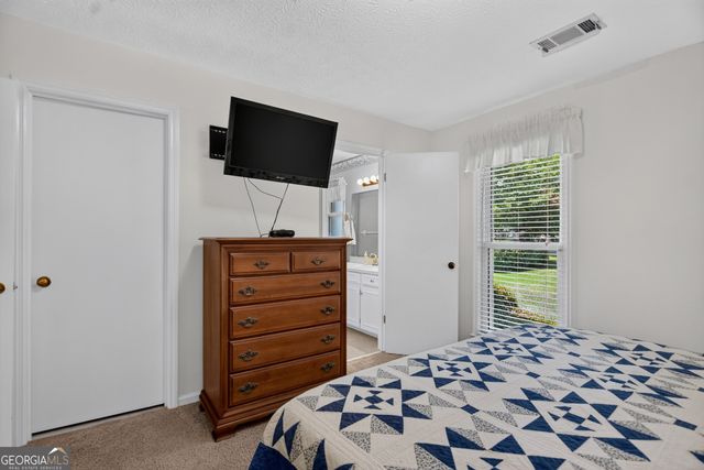 201 Moccasin Trail, Lagrange, GA 30241