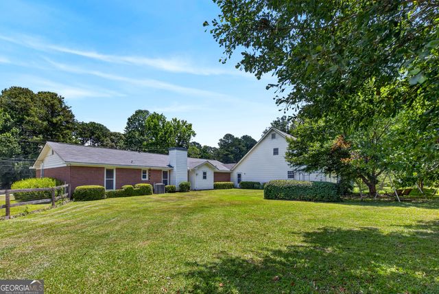 201 Moccasin Trail, Lagrange, GA 30241