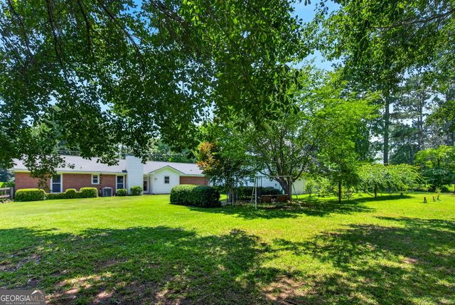 201 Moccasin Trail, Lagrange, GA 30241
