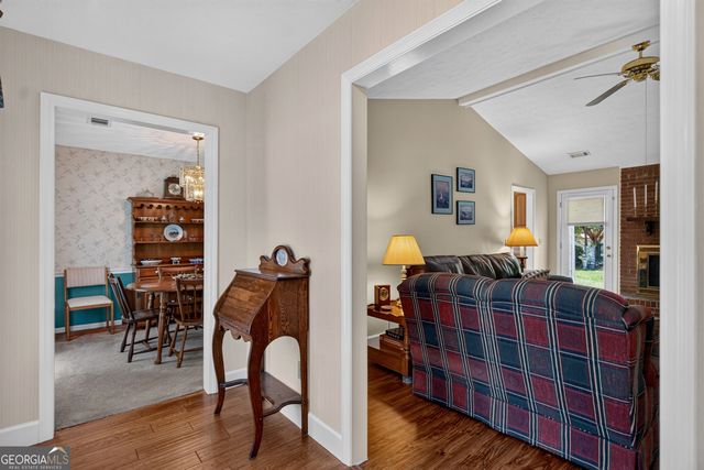 201 Moccasin Trail, Lagrange, GA 30241