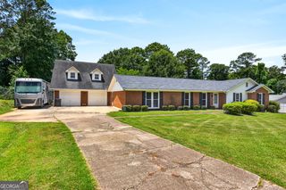 201 Moccasin Trail, Lagrange, GA 30241