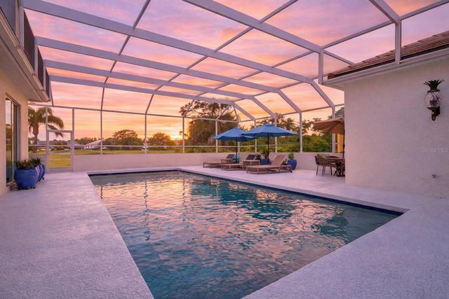 7857 WILTON CRESCENT CIRCLE, University Park, FL 34201