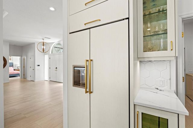 7857 WILTON CRESCENT CIRCLE, University Park, FL 34201