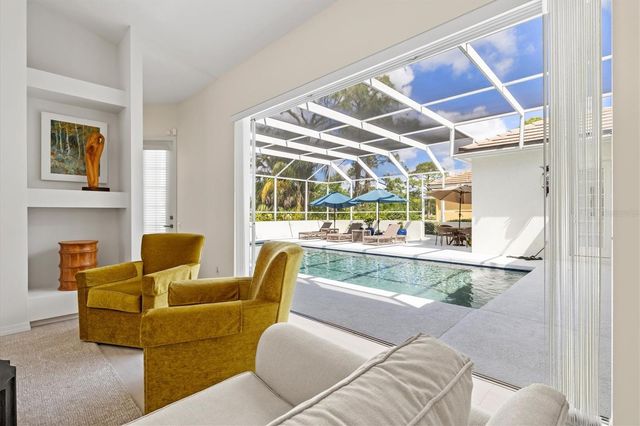 7857 WILTON CRESCENT CIRCLE, University Park, FL 34201