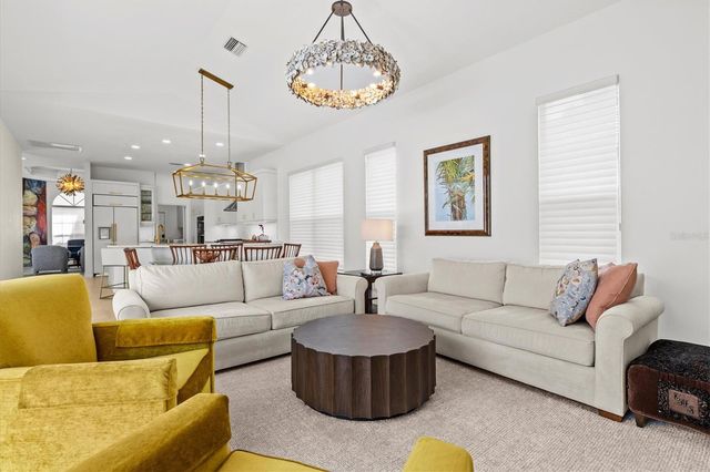 7857 WILTON CRESCENT CIRCLE, University Park, FL 34201