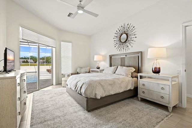 7857 WILTON CRESCENT CIRCLE, University Park, FL 34201