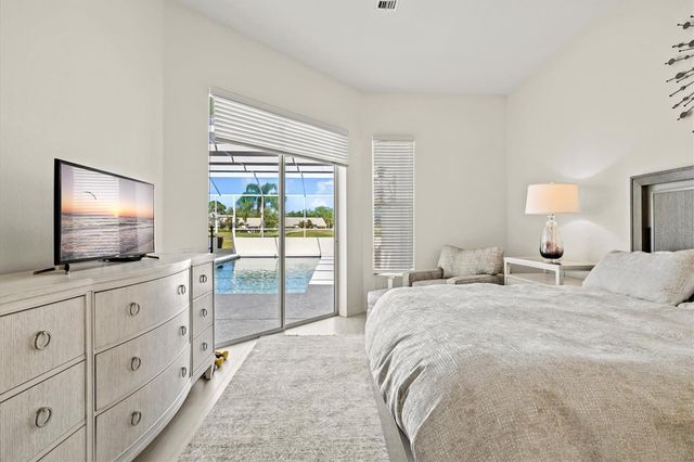 7857 WILTON CRESCENT CIRCLE, University Park, FL 34201