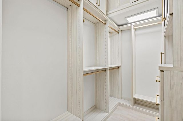 7857 WILTON CRESCENT CIRCLE, University Park, FL 34201