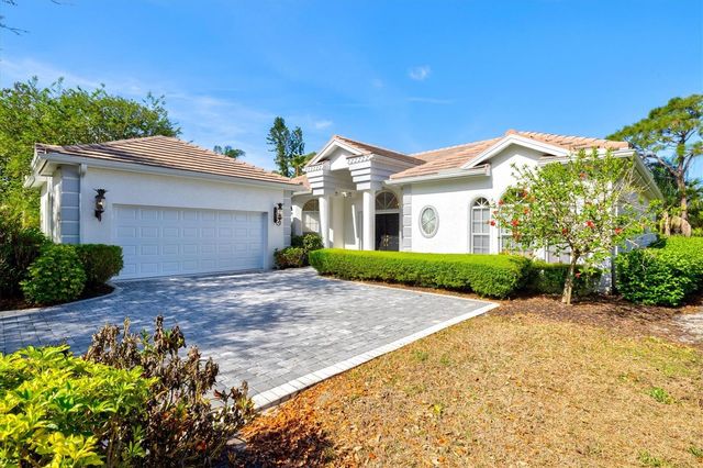 7857 WILTON CRESCENT CIRCLE, University Park, FL 34201