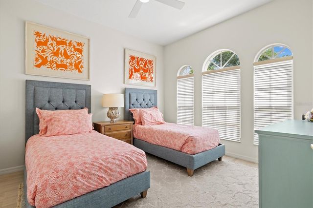 7857 WILTON CRESCENT CIRCLE, University Park, FL 34201