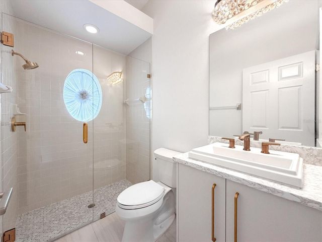 7857 WILTON CRESCENT CIRCLE, University Park, FL 34201