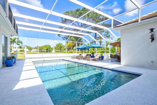 7857 WILTON CRESCENT CIRCLE, University Park, FL 34201