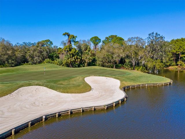 7857 WILTON CRESCENT CIRCLE, University Park, FL 34201