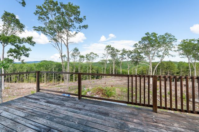81 Disdam Road, Holderness, NH 03245