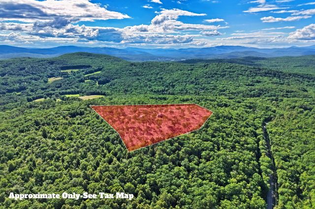 81 Disdam Road, Holderness, NH 03245